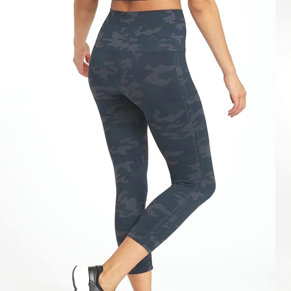 Spanx Look At Me Now Seamless Camouflage Crop High Rise Leggings Camo Shaping M - Picture 4 of 14